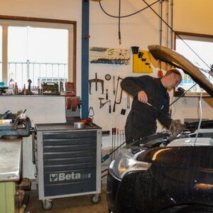 Autobedrijf Avenhorn image 2