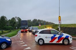 Gewonde en veel schade bij ongeluk in Monnickendam
