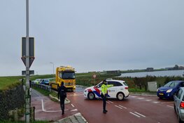 Gewonde en veel schade bij ongeluk in Monnickendam