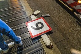 Peperdure Porsche crasht in Landsmeer, bestuurder spoorloos