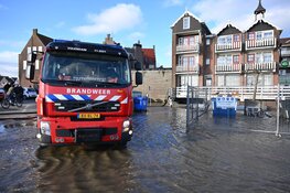 Wateroverlast onverminderd hoog, kelder en parkeerplaats Hotel Spaander ondergelopen