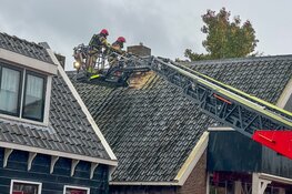 Brand aan Dorpsstraat in Landsmeer