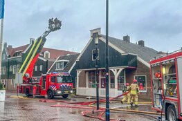 Brand aan Dorpsstraat in Landsmeer