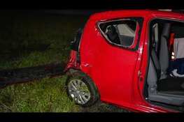 Auto raakt in slip en ramt verkeerspaal op N518