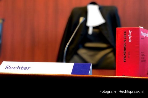 Landsmeer moet nieuw besluit nemen over aanbouw buren