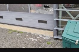 Poging tot inbraak bij brandweerkazerne Broek in Waterland mislukt dankzij sterk glas