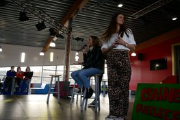 SG Nelson Mandela viert de Nelson Mandela dag met Nienke Plas