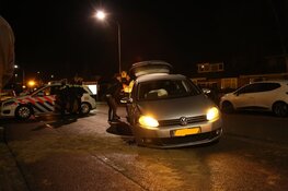 Auto botst tegen brug: bestuurder aangehouden