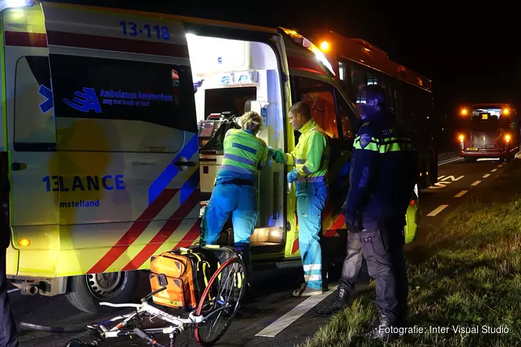 Fietser aangereden door lijnbus