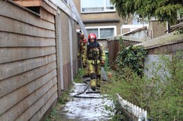 Twee gewonden bij brand in schuur in Ilpendam