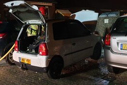 Auto in brand in Landsmeer