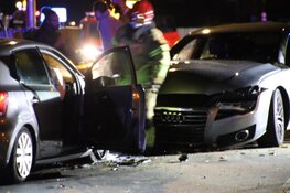 Frontale botsing op Jaagweg, weg afgesloten