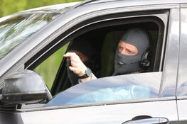 Dode en twee gewonden na gewapende overval in Noord. Achtervolging tot in Broek in Waterland