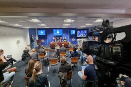 Peter R. de Vries neergeschoten op Lange Leidsedwarsstraat, verdachte voortvluchtig