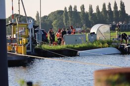 Veerboot veroorzaakt ongeval op kanaal bij Watergang