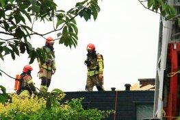Brand in dak van woning in Landsmeer