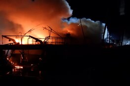 Brand in jachthaven in Monnickendam