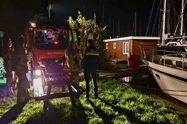 Brand in jachthaven in Monnickendam