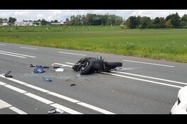 Motorrijder zwaargewond na botsing met 'kerende automobilist'
